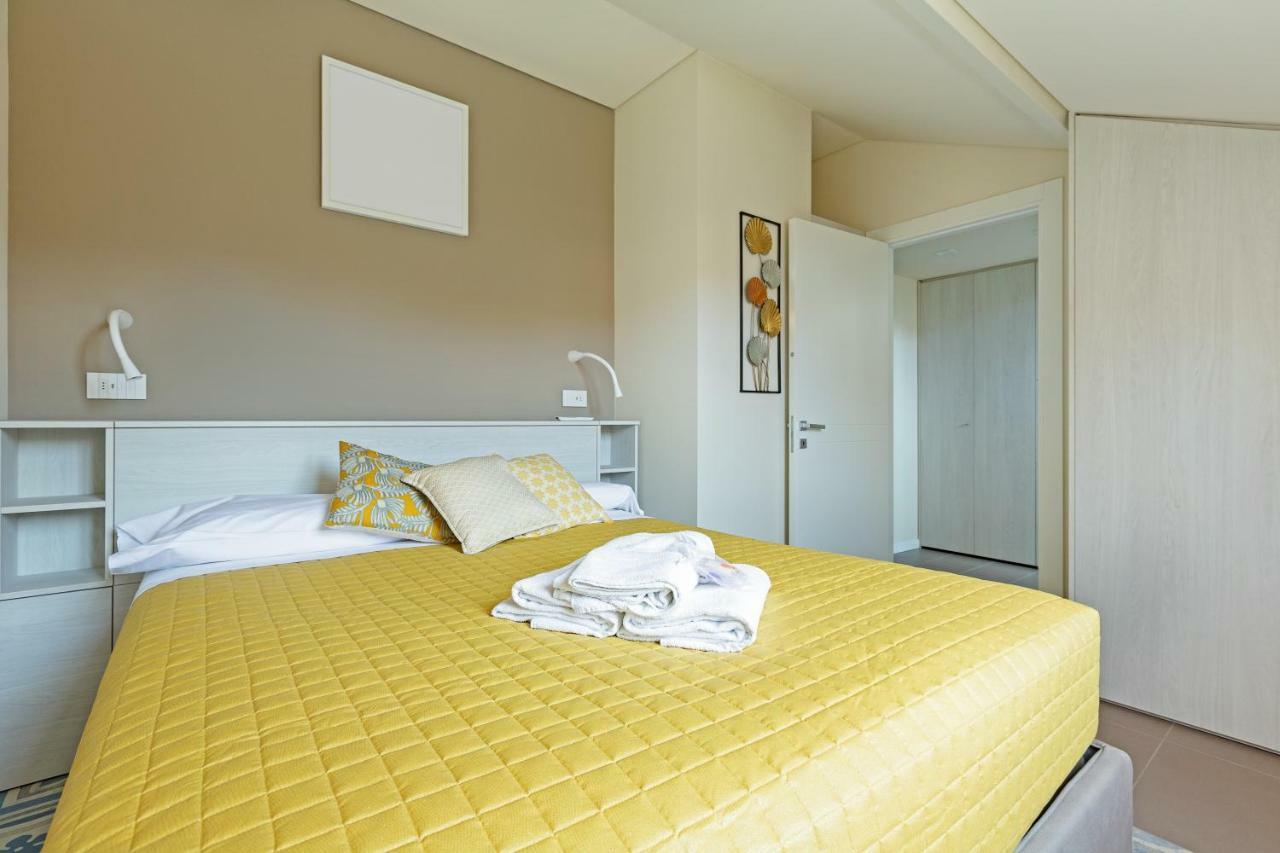 Appartement Renovated Penthouse Duomo & Via Torino à Milan Extérieur photo