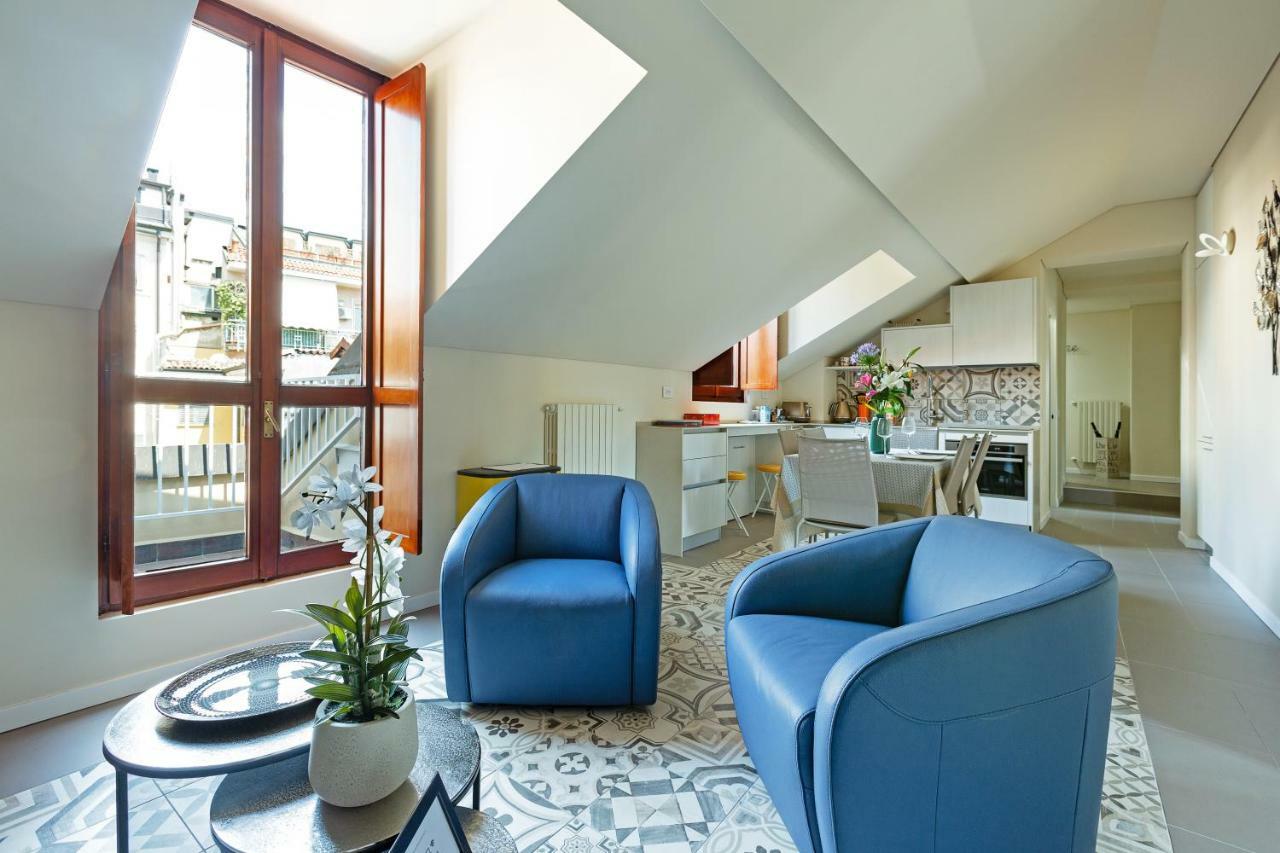 Appartement Renovated Penthouse Duomo & Via Torino à Milan Extérieur photo